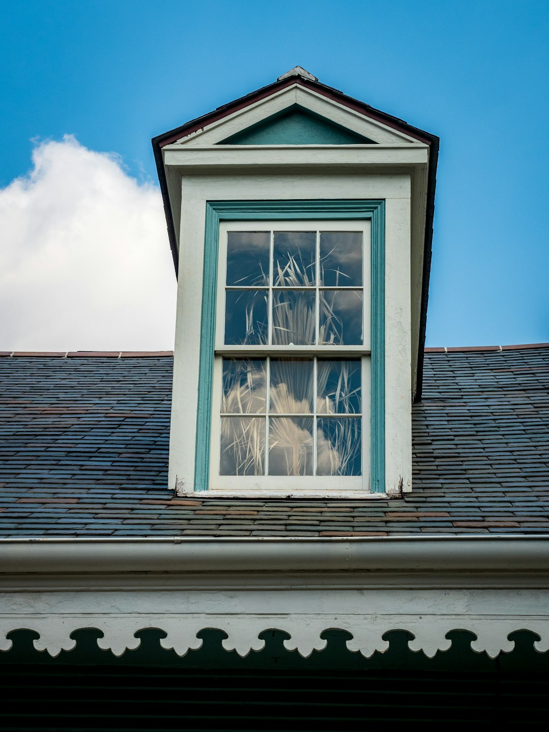 5 Signs It’s Time for a Window Replacement
